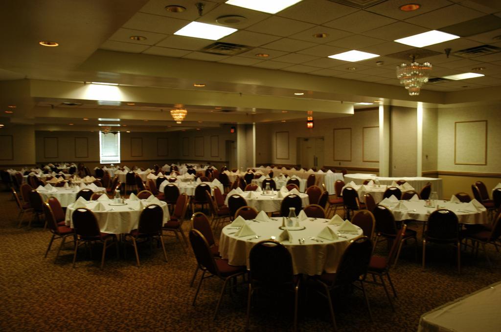 Clarion Hotel Lexington Conference Center Hotel Restaurante foto